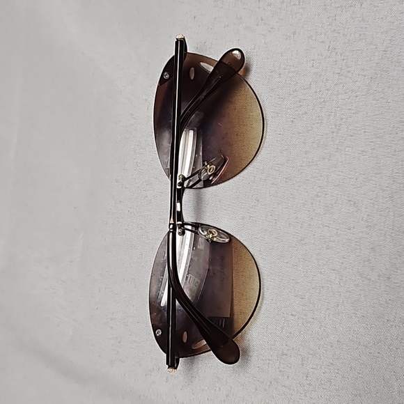 Foster Grant sunglasses - Picture 2 of 3